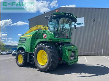 حصادة الأعلاف JOHN DEERE 8200
