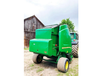 مكبس البالات المستطيله John Deere 864 premium maxicut: صور 5 مكبس البالات المستطيله John Deere 864 premium maxicut: صور 5