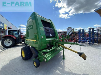 مكبس البالات المستطيله John Deere 864: صور 3 مكبس البالات المستطيله John Deere 864: صور 3