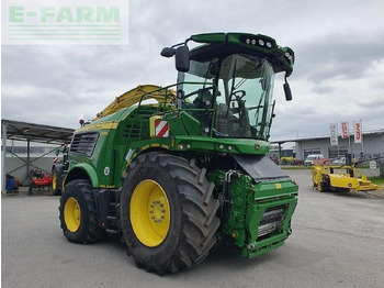حصادة الأعلاف JOHN DEERE