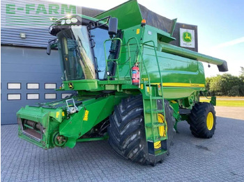 حصادة شاملة JOHN DEERE C670