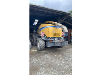 حصادة الأعلاف NEW HOLLAND FR9060