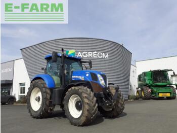جرار NEW HOLLAND T7.200