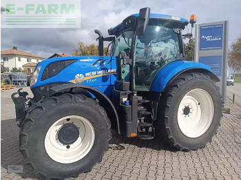 جرار NEW HOLLAND T7.225