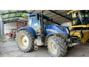 جرار NEW HOLLAND T7.225