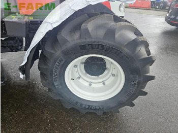 جرار Steyr 4075 kompakt s (stage v): صور 5
