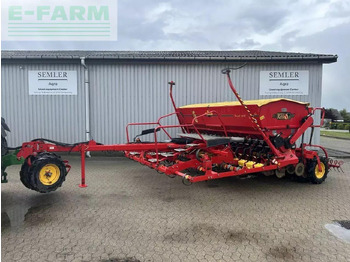 الة بذر VÄDERSTAD