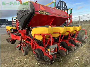 وضع البذور فى خطوط VÄDERSTAD