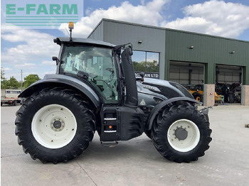 جرار VALTRA T174