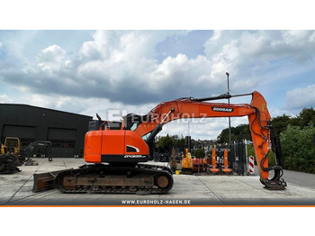 حفارات زحافة DOOSAN DX235LCR-5