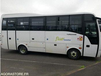 حافلة مدرسية