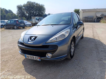 سيارة PEUGEOT
