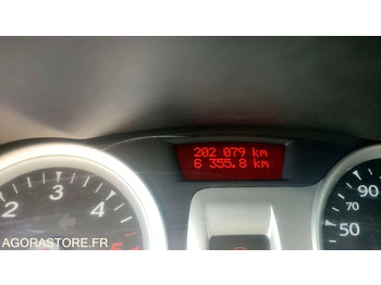 سيارة RENAULT CLIO - 2011 - 202079kms: صور 5