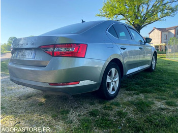 سيارة Skoda superb 2l Tdi - 2020 - 408 000km - BON ETAT GENERAL: صور 2
