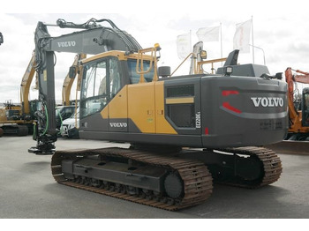 حفارات زحافة VOLVO EC220E