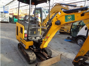 حفارة مصغرة JCB 15C