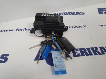 قطع الغيار MERCEDES-BENZ