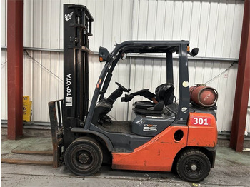 رافعة شوكية تعمل بالغاز TOYOTA FGF 25