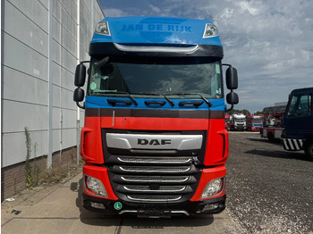 شاحنة جرار DAF XF 450 4X2 EURO 6 MEGA: صور 2 شاحنة جرار DAF XF 450 4X2 EURO 6 MEGA: صور 2