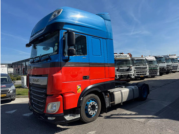 شاحنة جرار DAF XF 450