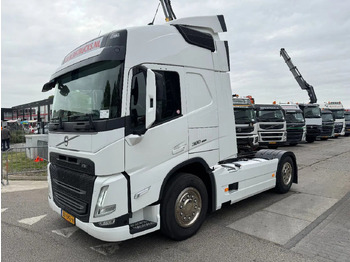 شاحنة جرار VOLVO FM 380