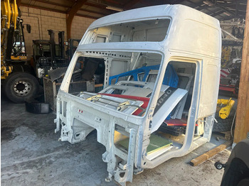 الكابينة والداخلية VOLVO FH