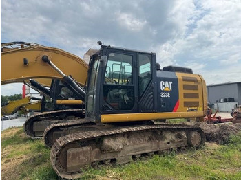 حفارات زحافة CATERPILLAR 323