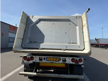 قلابة نصف مقطورة KEL-BERG Tipper / Kipper / Tiptrailer: صور 3 قلابة نصف مقطورة KEL-BERG Tipper / Kipper / Tiptrailer: صور 3