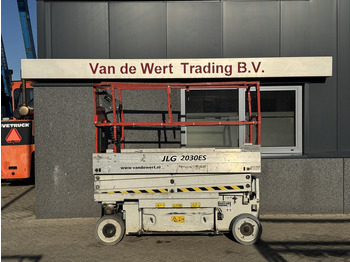 رافعات مقصية JLG