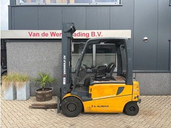 رافعة شوكية كهربائية JUNGHEINRICH EFG