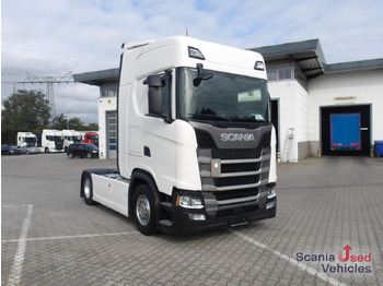 شاحنة جرار SCANIA S 450