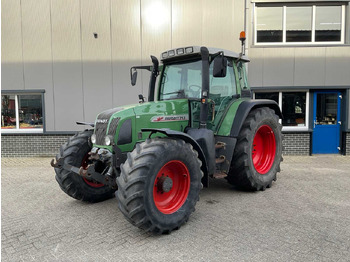 جرار FENDT 700 Vario
