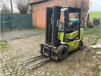 رافعة شوكية CLARK