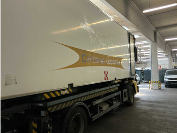 شاحنة 2002 MERCEDES-BENZ WBC22 CATERING TRUCK: صور 3 شاحنة 2002 MERCEDES-BENZ WBC22 CATERING TRUCK: صور 3