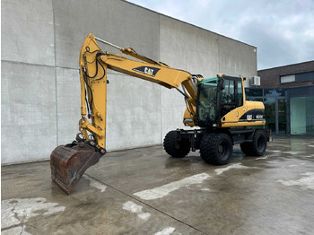 حفارة على عجلات CATERPILLAR M313C
