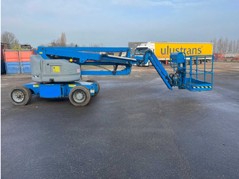 منصات هيدروليكية متنقلة GENIE Z45/25