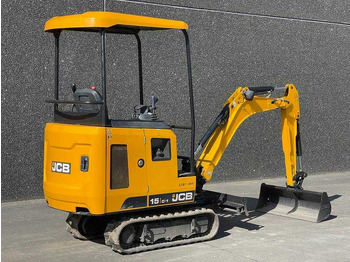 حفارة على عجلات JCB 15C-1