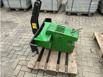جرار JOHN DEERE