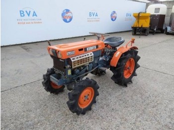 جرار صغير Kubota B7000DT: صور 1