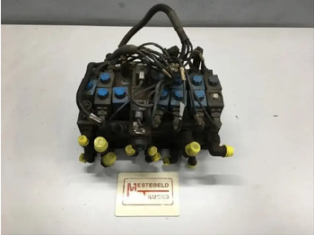 الإطار / الشاسيه GINAF