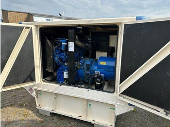 مجموعة المولدات Wacker Wilson P33-2, 33kVA, Perkins, Stromgenerator: صور 5 مجموعة المولدات Wacker Wilson P33-2, 33kVA, Perkins, Stromgenerator: صور 5