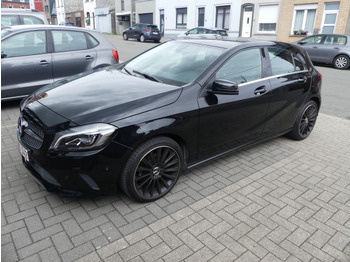 سيارة MERCEDES-BENZ