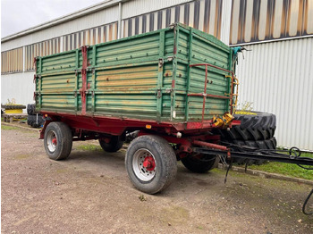 قلابة مقطورة