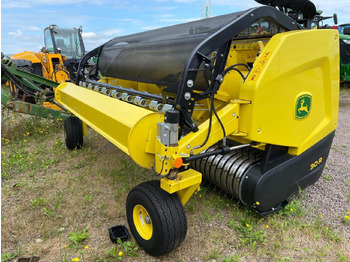 معدات حصادة الأعلاف JOHN DEERE
