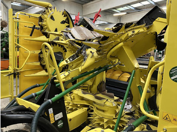 معدات حصادة الأعلاف KEMPER