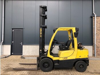 رافعة شوكية تعمل بالغاز HYSTER