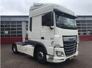شاحنة جرار DAF XF 460