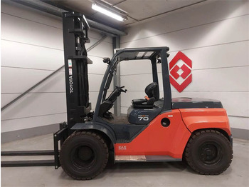 رافعة شوكية ديزل Toyota 8FD70F: صور 2