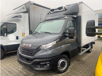 الشاحنات الصغيرة المبردة IVECO Daily 35c18