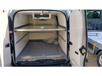 الشاحنات الصغيرة المبردة RENAULT Kangoo